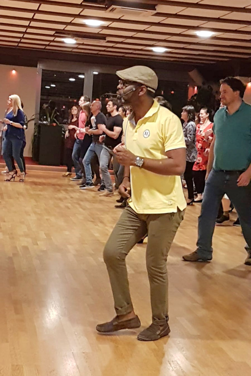 Mike Dance Raaf Mike Dance Tanzschule München – Kizomba, Afro, Salsa Cubana, Salsa Suelta